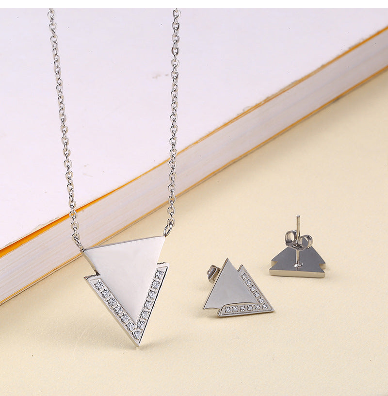 Vacuum Plating Real Gold Plated Triangle 304 Stainless Steel Simple Style Waterproof Non Tarnish Jewelry Set